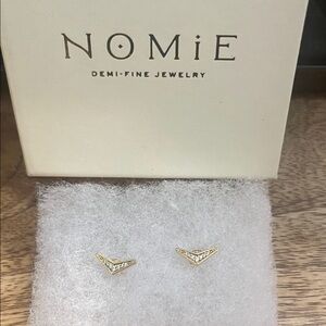 Nomie Arrow/ Boomer Rang Gold Stud Earrings